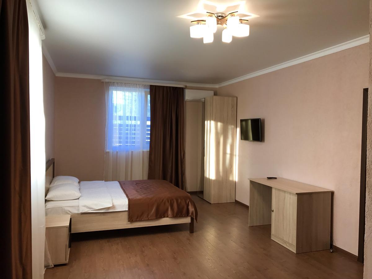 פיזונדה Hotel Mandarin מראה חיצוני תמונה